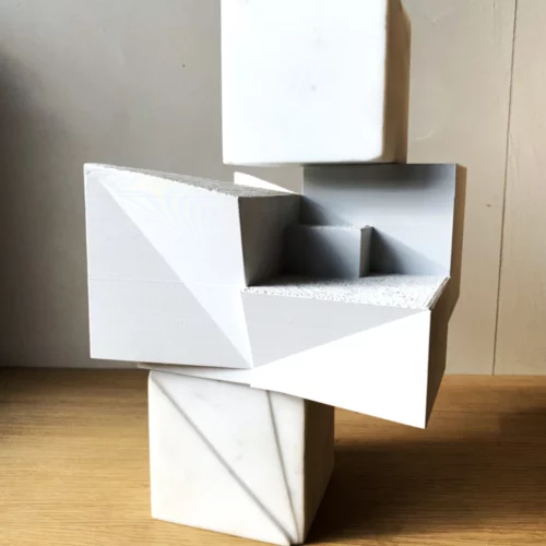sculpture contemporaine en marbre de carrare , de sebastien zanello a acheter chez artmourier