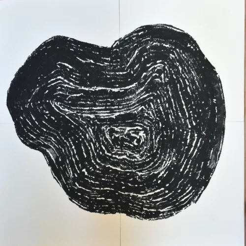 gravure sur des filtres à vin par julien allegre sculpteur de la galerie art mourier